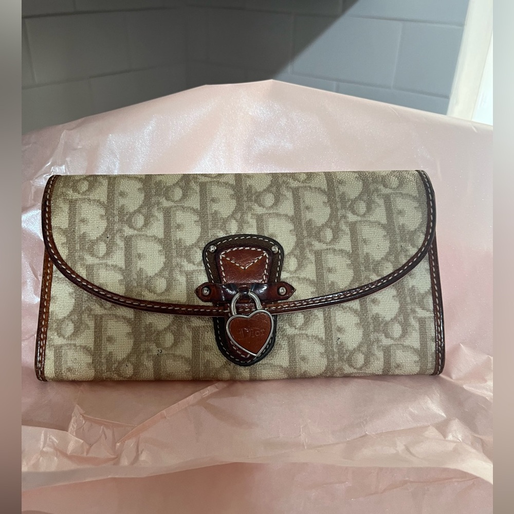 Christian Dior beautiful wallet